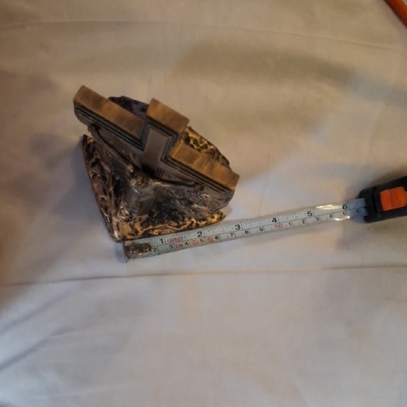 Life Symbols Crucifix Sculpture by Batesville, 1999, Hand-Painted - Picture 6 of 6